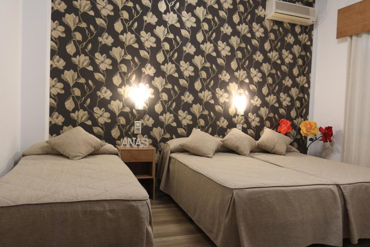 Hostal Anas Mérida Esterno foto