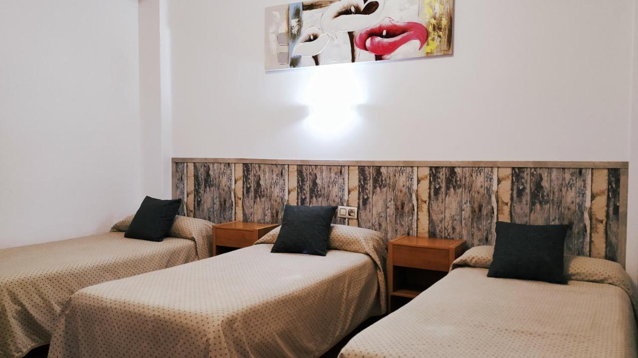 Hostal Anas Mérida Esterno foto
